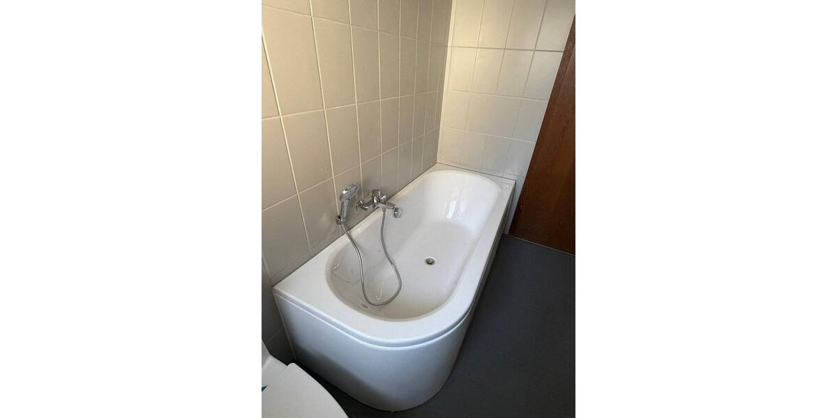 Etagenwohnung aachen Brand - 2 Zimmer, 98 m&sup2;, 1.150&euro; | Angebot:26847407