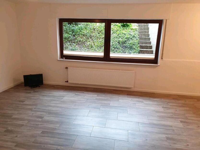 Souterrain Wohnung ab Januar 2026