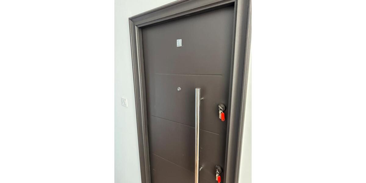 Dachgeschoßwohnung Crimmitschau - 1 Zimmer, 11 m&sup2;, 350&euro; | Angebot:25805277