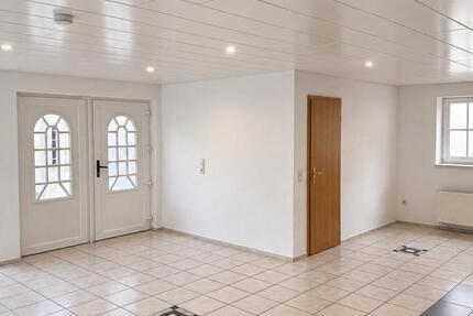Wohnung Arnsberg - 2 Zimmer, 76 m&sup2;, 590&euro; | Angebot:27626499