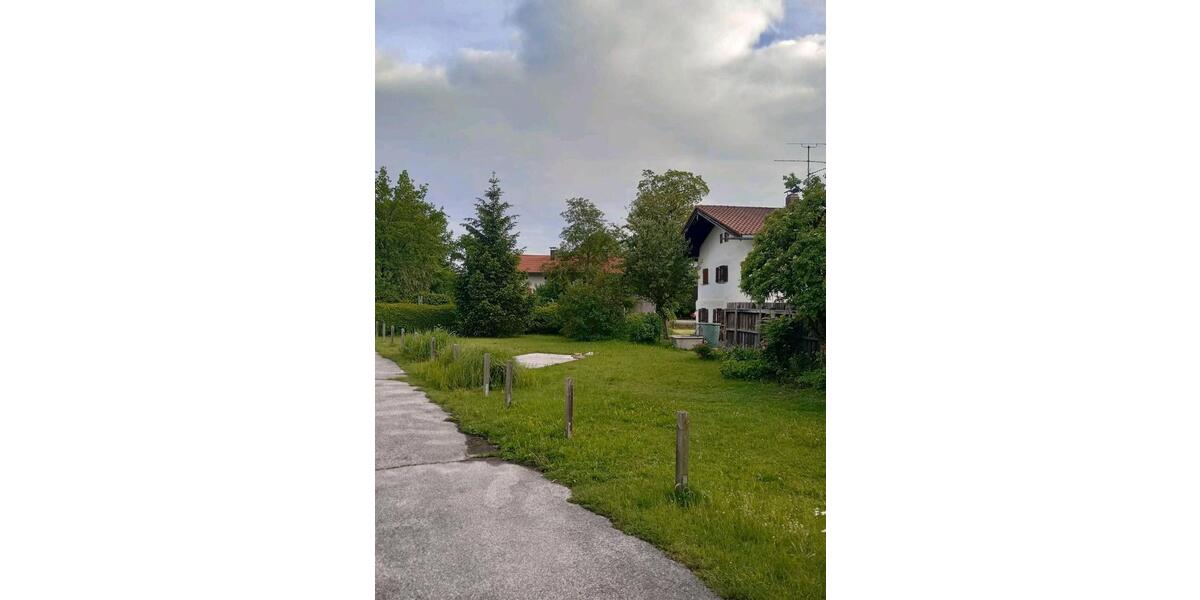 Etagenwohnung Holzkirchen - 3.5 Zimmer, 105 m&sup2;, 1.300&euro; | Angebot:25899379