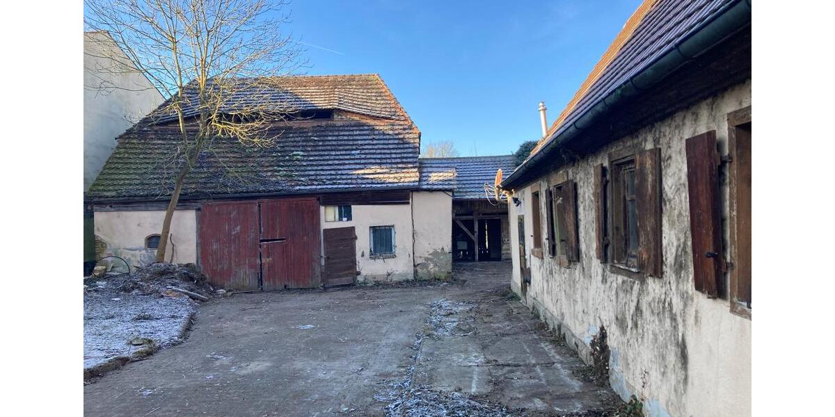 Einfamilienhaus Neuendettelsau - 9 Zimmer, 485 m&sup2;, 340&euro; | Angebot:24716071