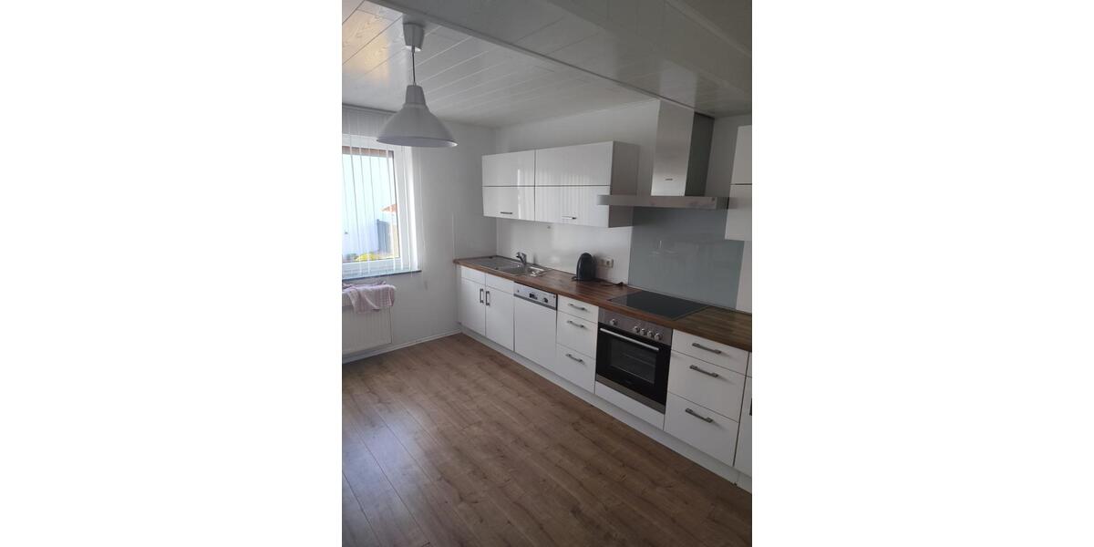 Etagenwohnung Neukirchen - 3 Zimmer, 650&euro; | Angebot:23473975