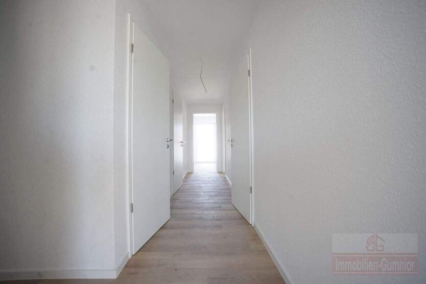 IMMOBILIEN GUMNIOR präsentiert: helle 3-Zimmer-Dachgeschosswohnung in Rheine 3 zimmer