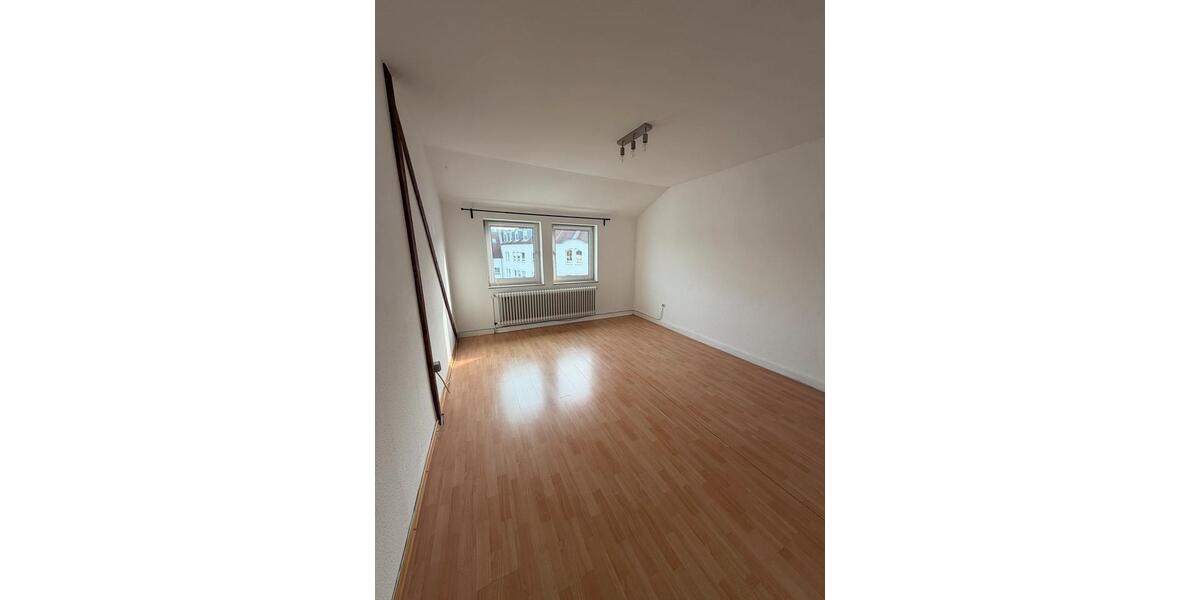 Wohnen auf Zeit Bielefeld - 3 Zimmer, 90 m&sup2;, 400&euro; | Angebot:25864036