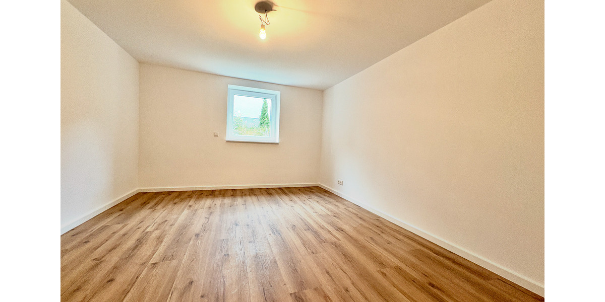 Erdgeschoßwohnung Frankfurt am Main Ginnheim - 2 Zimmer, 80 m&sup2;, 1.390&euro; | Angebot:26660601