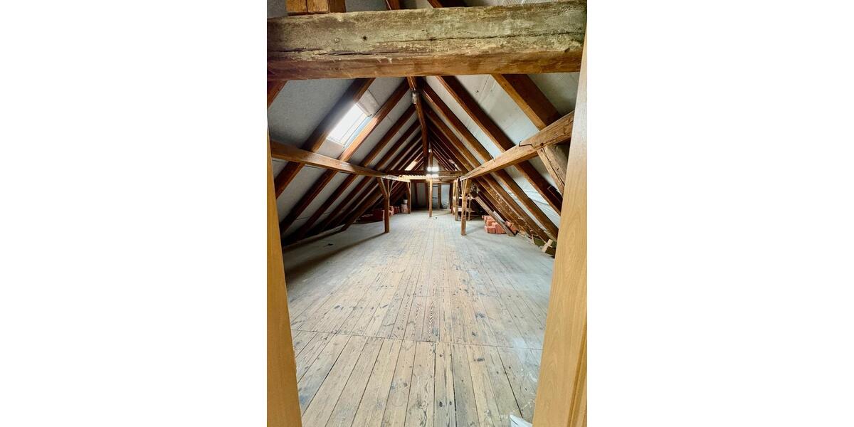 Dachgeschoßwohnung Bad Blankenburg - 4 Zimmer, 100 m&sup2;, 650&euro; | Angebot:25904164