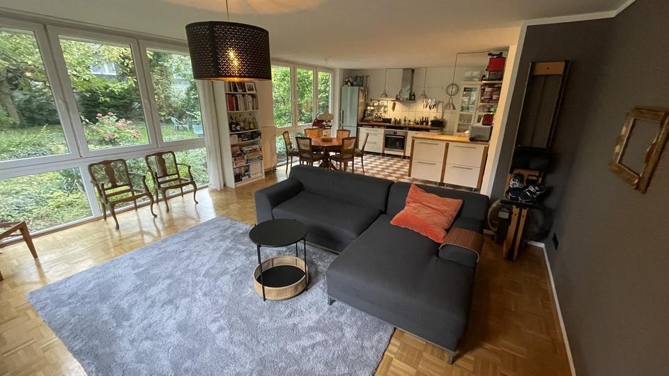 Ruhige, helle 4,5-Zimmerwohnung mit traumhaften Gartenblick zimmer