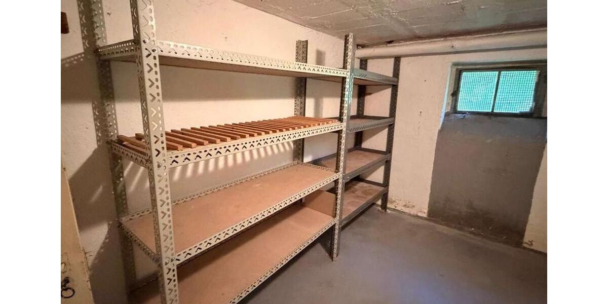 Etagenwohnung Siegen Kaan-Marienborn - 2 Zimmer, 75 m&sup2;, 990&euro; | Angebot:26704129
