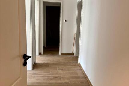 Wohnung Friesack - 3 Zimmer, 78 m&sup2;, 938&euro; | Angebot:27627907