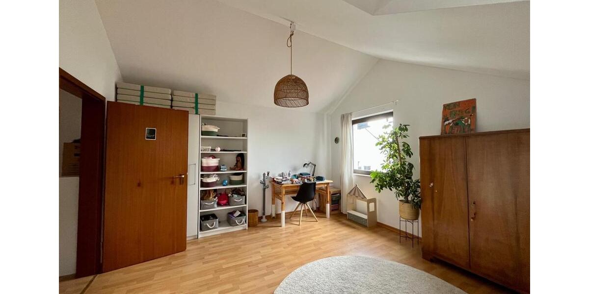 Wohnen auf Zeit Regensburg Kumpfmühl - 3 Zimmer, 117 m&sup2;, 1.380&euro; | Angebot:26028640