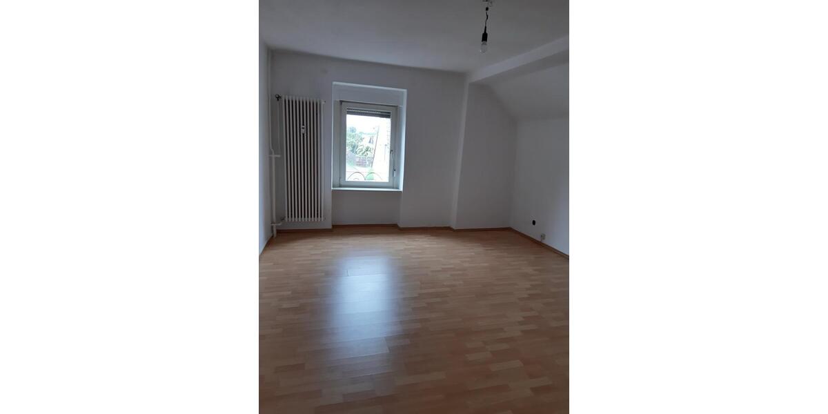 Dachgeschoßwohnung Oberzent - 4 Zimmer, 110 m&sup2;, 690&euro; | Angebot:24812095