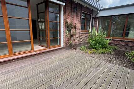 Haus Meldorf - 6 Zimmer, 234 m&sup2;, 2.000&euro; | Angebot:26396652