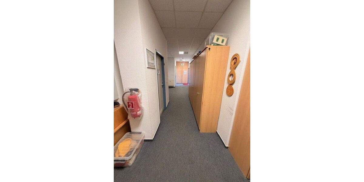 Gewerbeobjekt Fürth Südstadt - 5 Zimmer, 187 m&sup2;, 1.870&euro; | Angebot:25674928