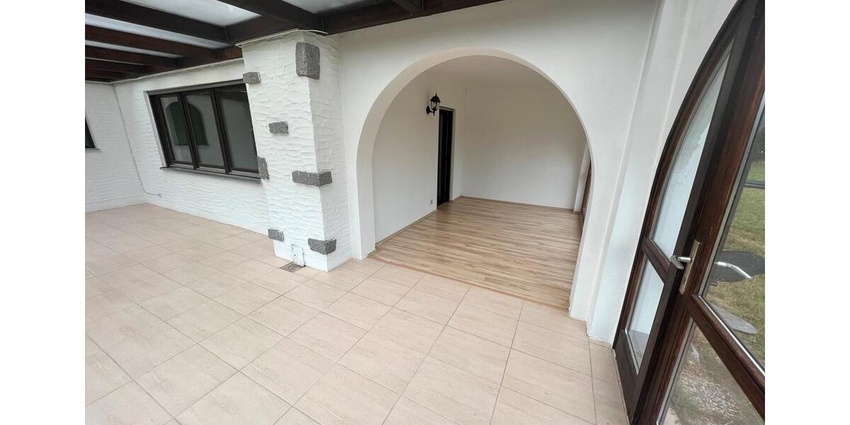 Erdgeschoßwohnung Schorndorf - 3 Zimmer, 88 m&sup2;, 610&euro; | Angebot:25784381