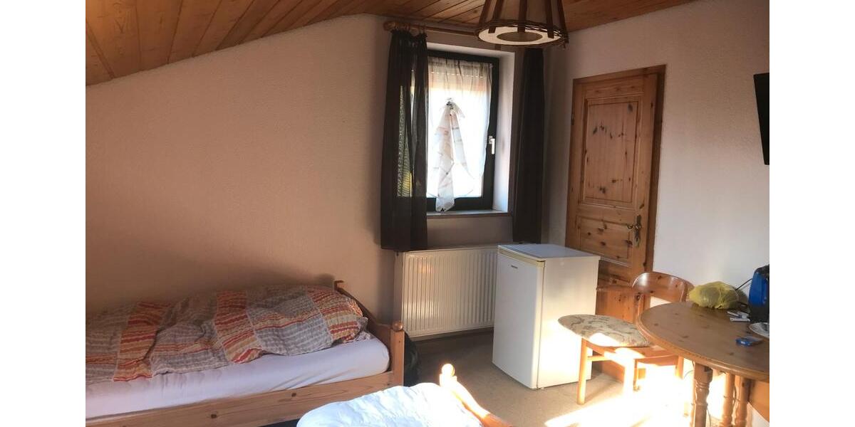 Etagenwohnung Oberaurach - 1 Zimmer, 25 m&sup2;, 400&euro; | Angebot:26136122