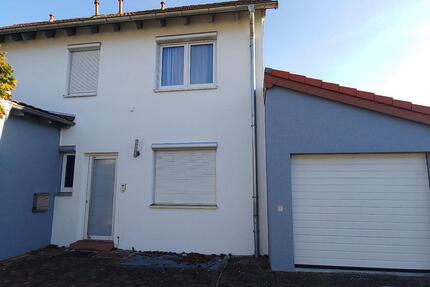 Haus Kaiserslautern Bahnheim - 6 Zimmer, 246 m&sup2;, 2.040&euro; | Angebot:21981036