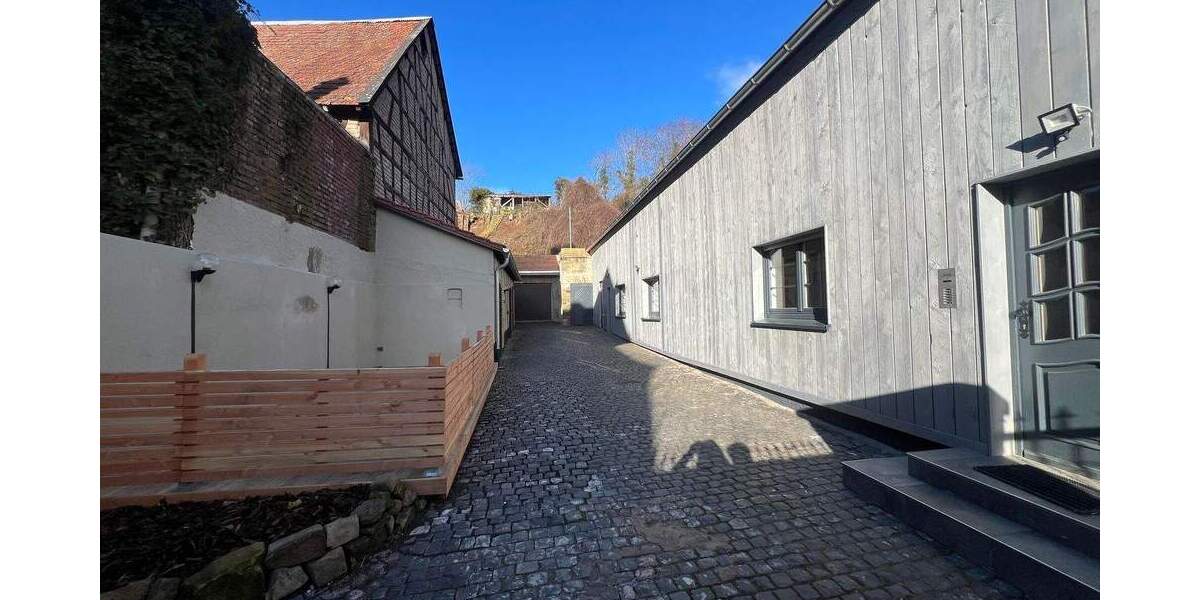 Mehrfamilienhaus, Wohnhaus Nußbaum - 7 Zimmer, 184 m&sup2;, 1.750&euro; | Angebot:25683799