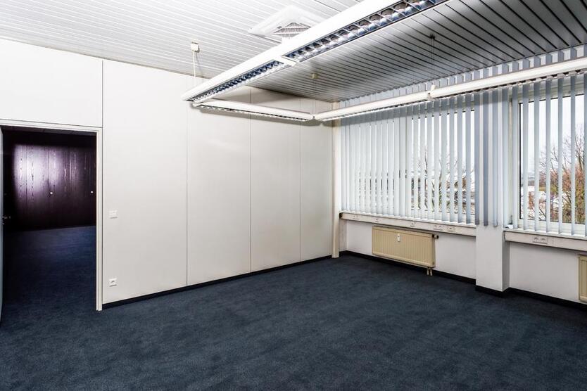 Großer Büroraum in schöner Lage in Fellbach - All-in-Miete