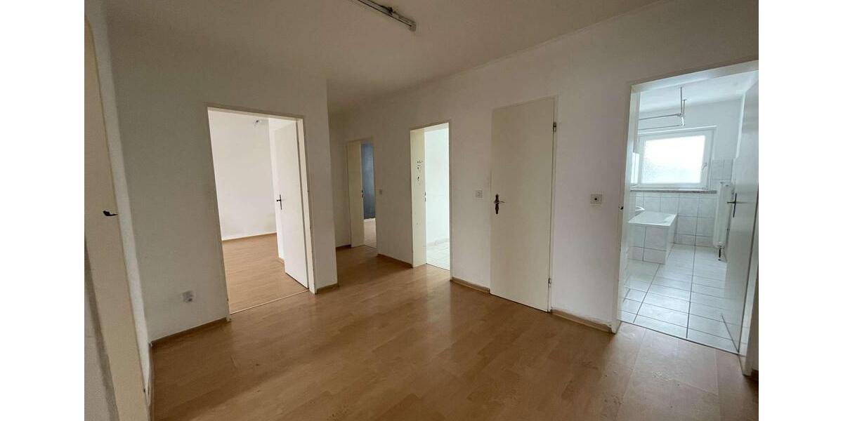 Etagenwohnung Celle Bostel - 4 Zimmer, 83 m&sup2;, 578&euro; | Angebot:25992664