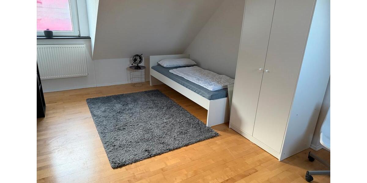 Dachgeschoßwohnung Köln Porz - 1 Zimmer, 54 m&sup2;, 850&euro; | Angebot:26611418