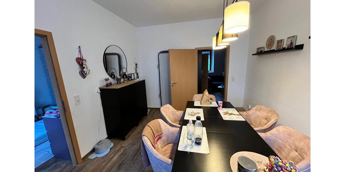 Erdgeschoßwohnung Schiffweiler - 4 Zimmer, 80 m&sup2;, 600&euro; | Angebot:24641259