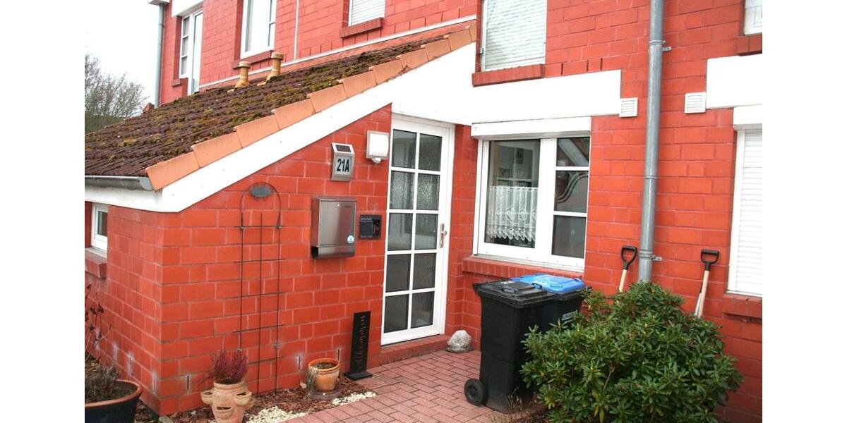 Reihenhaus Laatzen - 6 Zimmer, 150 m&sup2;, 1.550&euro; | Angebot:25612681