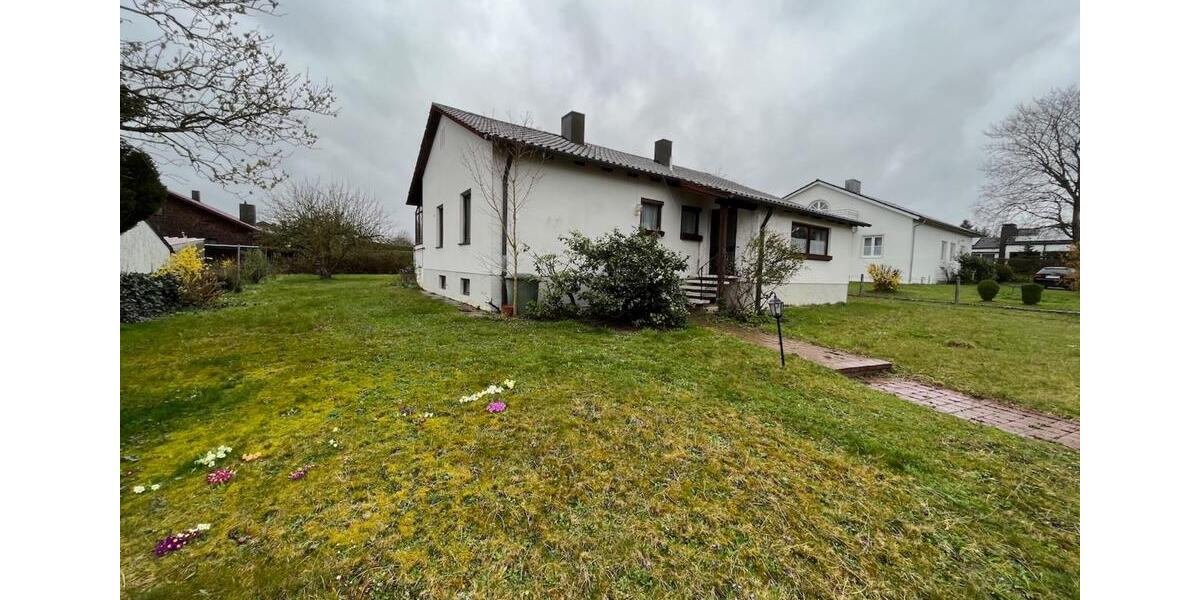 Einfamilienhaus Geisenhausen - 4 Zimmer, 100 m&sup2;, 1.200&euro; | Angebot:25050695