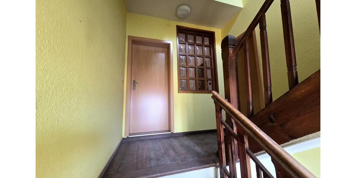 Dachgeschoßwohnung Bad Rodach - 3 Zimmer, 98 m&sup2;, 550&euro; | Angebot:26095511