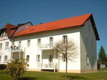 Etagenwohnung Tirschenreuth - 3 Zimmer, 65 m&sup2;, 332&euro; | Angebot:25235624