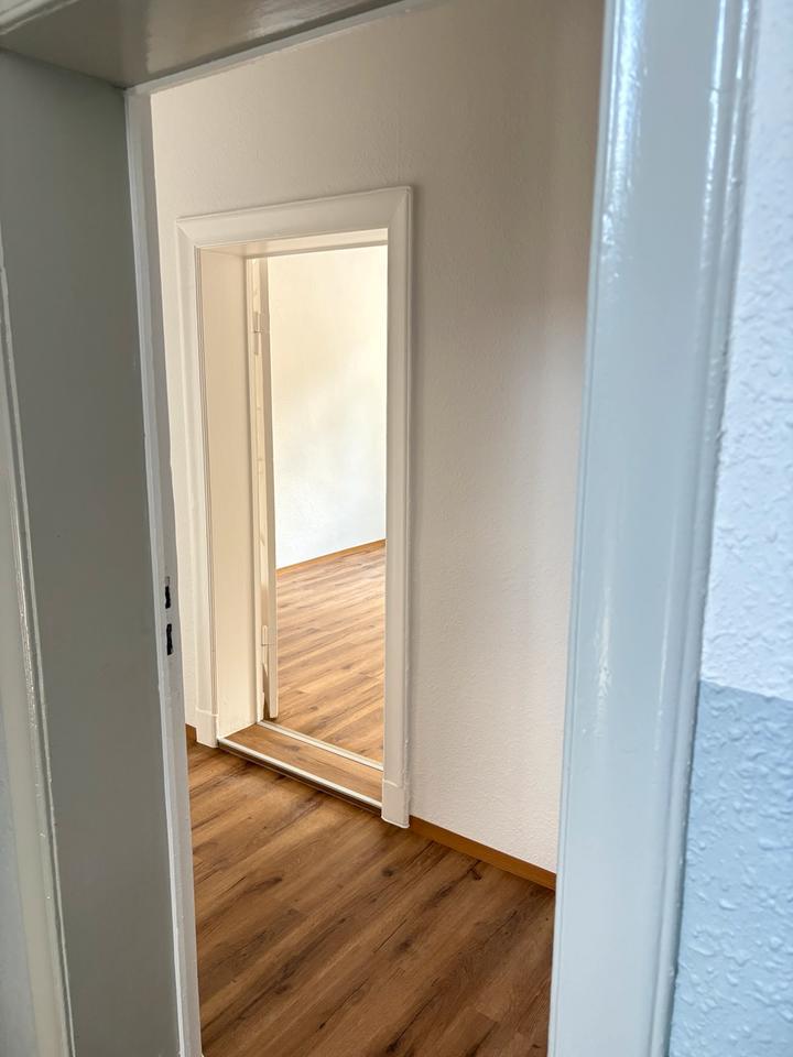3-Raum Wohnung zu vermieten - komplett neu saniert