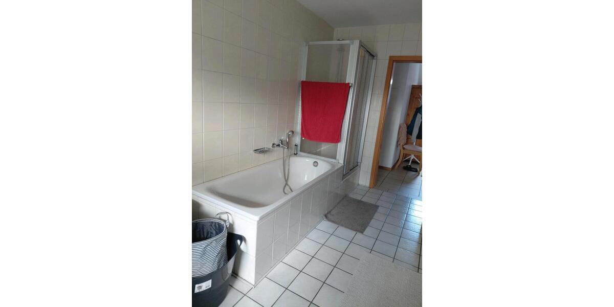 Etagenwohnung Saterland - 3 Zimmer, 85 m&sup2;, 550&euro; | Angebot:25942376