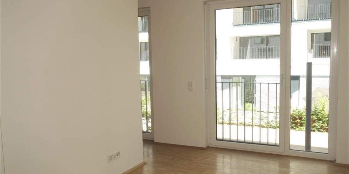 Etagenwohnung Mönchengladbach Stadtmitte - 2 Zimmer, 103 m&sup2;, 1.379&euro; | Angebot:25052081