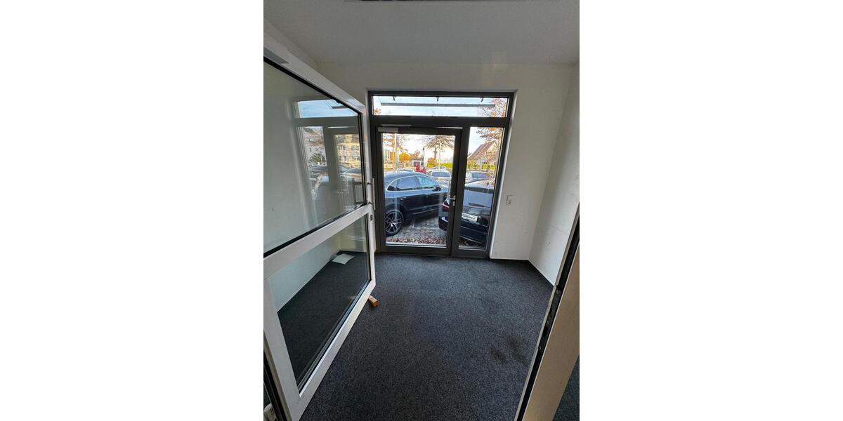 Gewerbeimmobilie Büro Laden Office In Bestlage zimmer