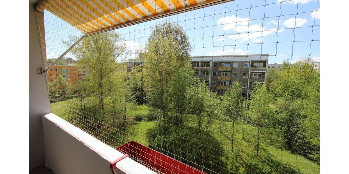 Etagenwohnung Gera Lusan - 2 Zimmer, 55 m&sup2;, 310&euro; | Angebot:26763544