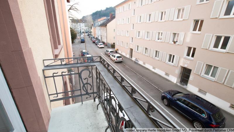 Liebevoll möblierte Wohnung mit 2 Balkonen für 2 - 12 Monate in der Wiehre 3 zimmer