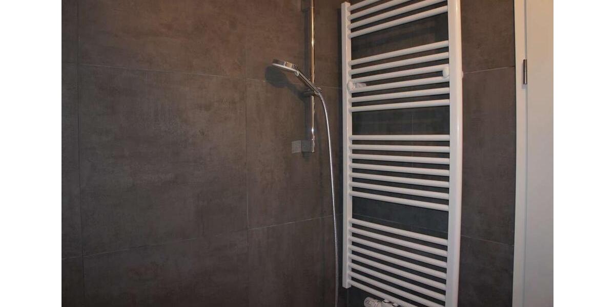 Dachgeschoßwohnung Leverkusen - 2 Zimmer, 55 m&sup2;, 950&euro; | Angebot:26688552