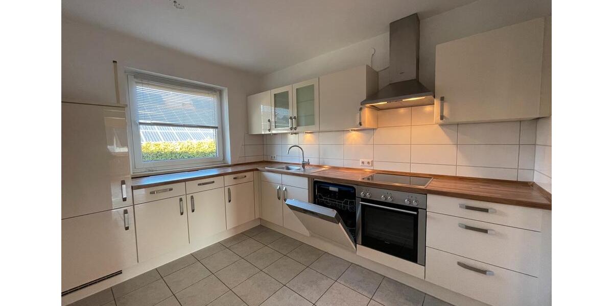Etagenwohnung Salzweg - 3 Zimmer, 100 m&sup2;, 850&euro; | Angebot:26267675