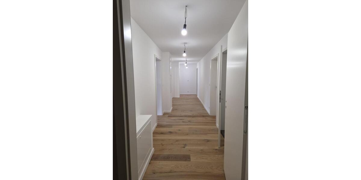 Ab 01.09. großzügig Wohnen in FalkensteinVogtl. - Erstbezug nach hochwertiger Sanierung - Etagenwohnung Falkenstein | Angebot:27007326
