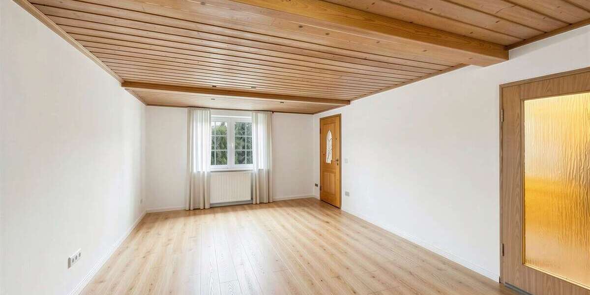 Etagenwohnung Burghaun - 5.5 Zimmer, 106 m&sup2;, 900&euro; | Angebot:26291245