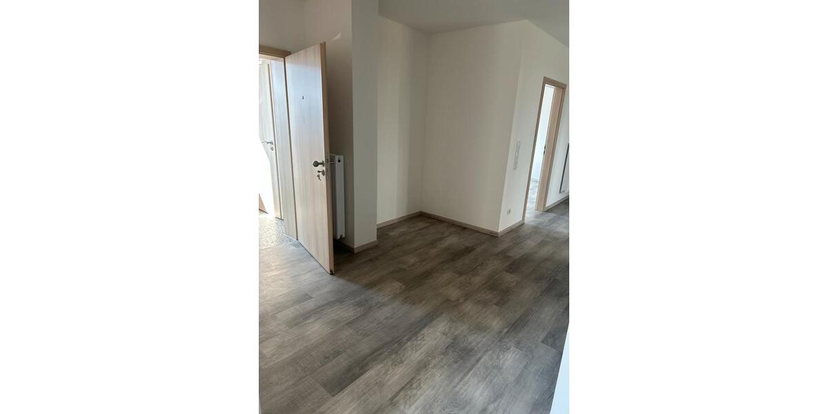 Etagenwohnung Wilnsdorf - 4 Zimmer, 120 m&sup2;, 1.260&euro; | Angebot:25841781