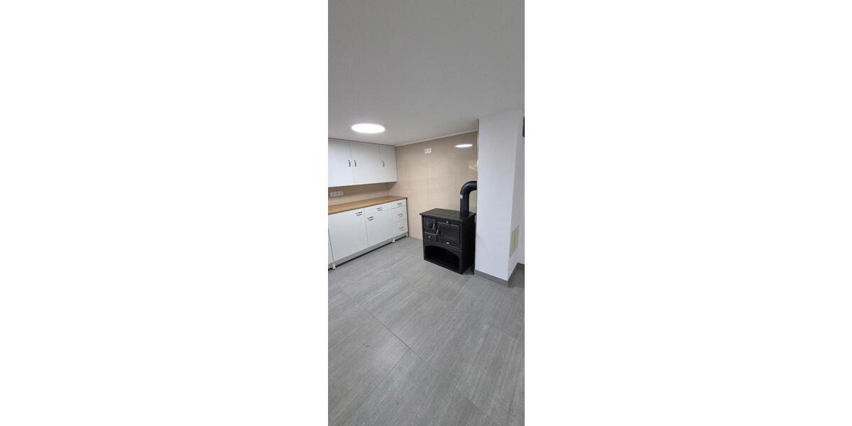 Einfamilienhaus Waldbrunn - 6 Zimmer, 100 m&sup2;, 1.000&euro; | Angebot:25652000