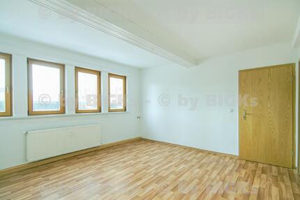 BIGKs - Suhl Mitte: 2 Zimmer Wohnung,sep.Küche,Duschebad (-;) - Wohnung Suhl Suhl Mitte | Angebot:23703367