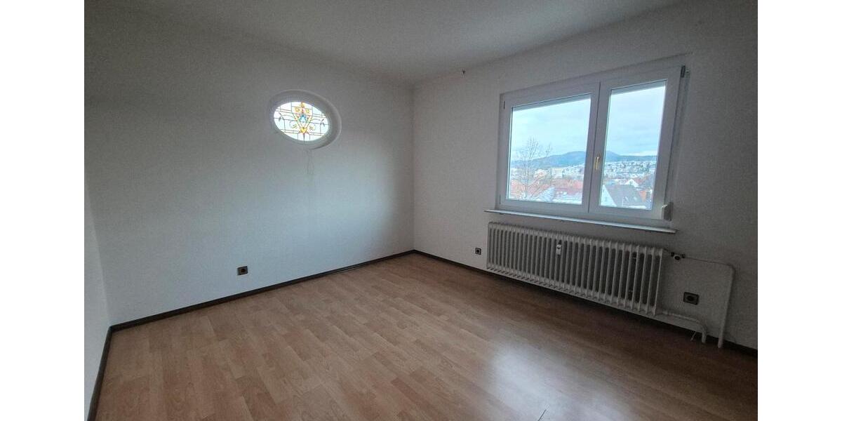 Etagenwohnung Balingen - 3 Zimmer, 101 m&sup2;, 900&euro; | Angebot:26562330