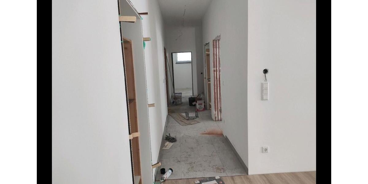 Etagenwohnung Windischeschenbach - 5 Zimmer, 98 m&sup2;, 1.000&euro; | Angebot:25907831