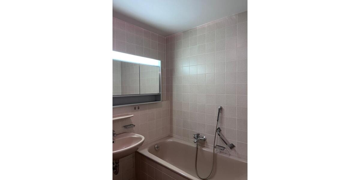 Erdgeschoßwohnung Albstadt - 3.5 Zimmer, 86 m&sup2;, 700&euro; | Angebot:24767536