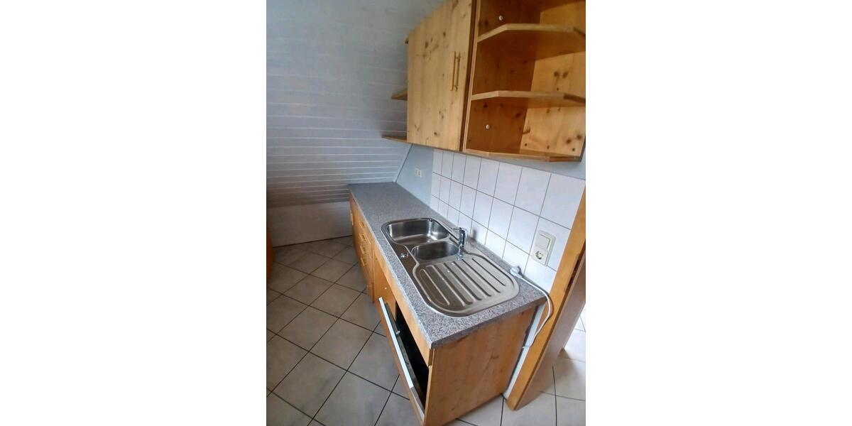 Dachgeschoßwohnung Westerheim - 2.5 Zimmer, 75 m&sup2;, 850&euro; | Angebot:26619590