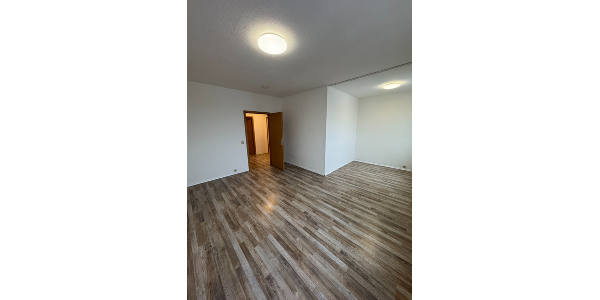 Wohnen auf Zeit Neubrandenburg - 1 Zimmer, 150 m&sup2;, 365&euro; | Angebot:25137078