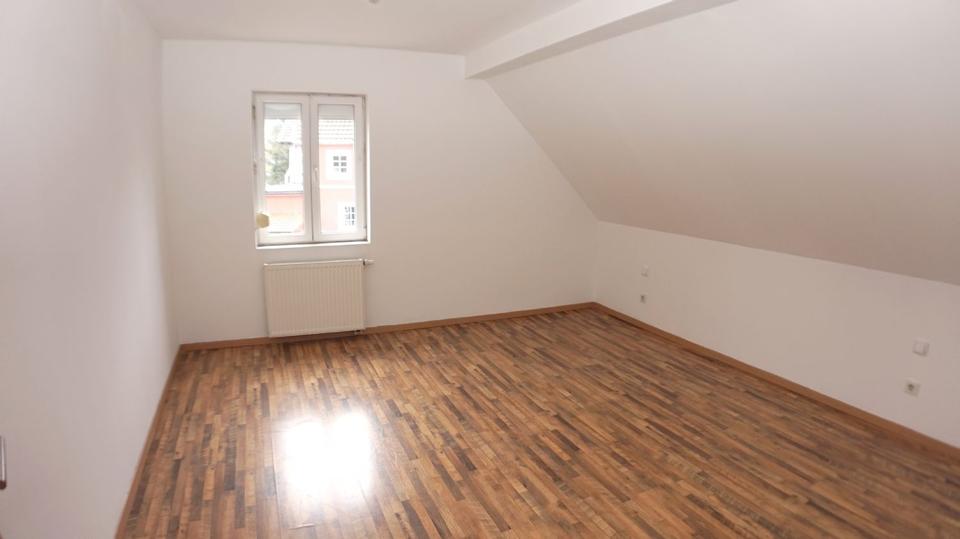 Maisonettenwohnung Renchen - 3.5 Zimmer, 90 m&sup2;, 890&euro; | Angebot:26447090