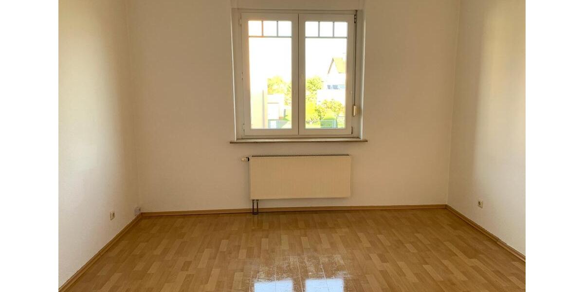 Erdgeschoßwohnung Spremberg - 3 Zimmer, 74 m&sup2;, 590&euro; | Angebot:26505323